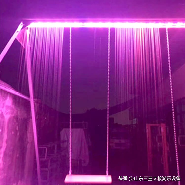 网红秋千水上荡秋千游乐设备厂家,数码水幕秋千