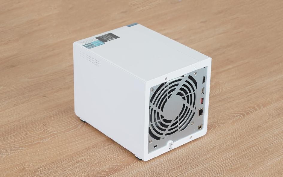 实惠性价比，轻松打造高效私有云！威联通TS-462CNAS测评！