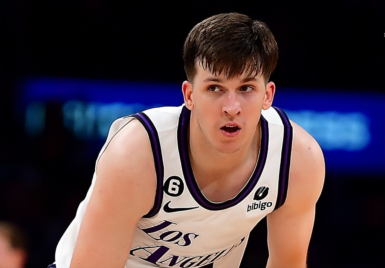 老詹27分湖人末节乏力不敌热火,老詹34分