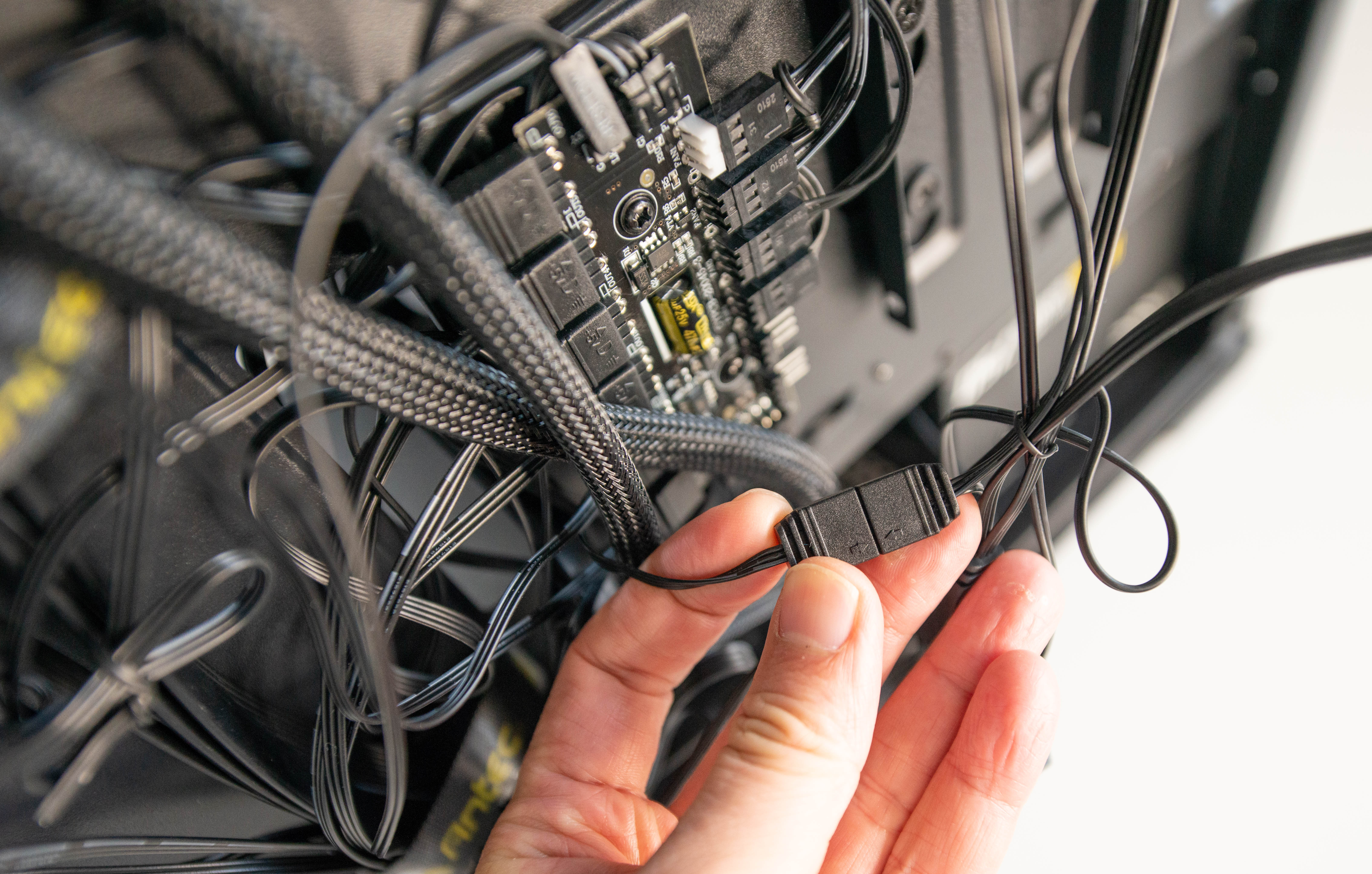 显卡diy水冷安装教程,水冷显卡组装电脑教程