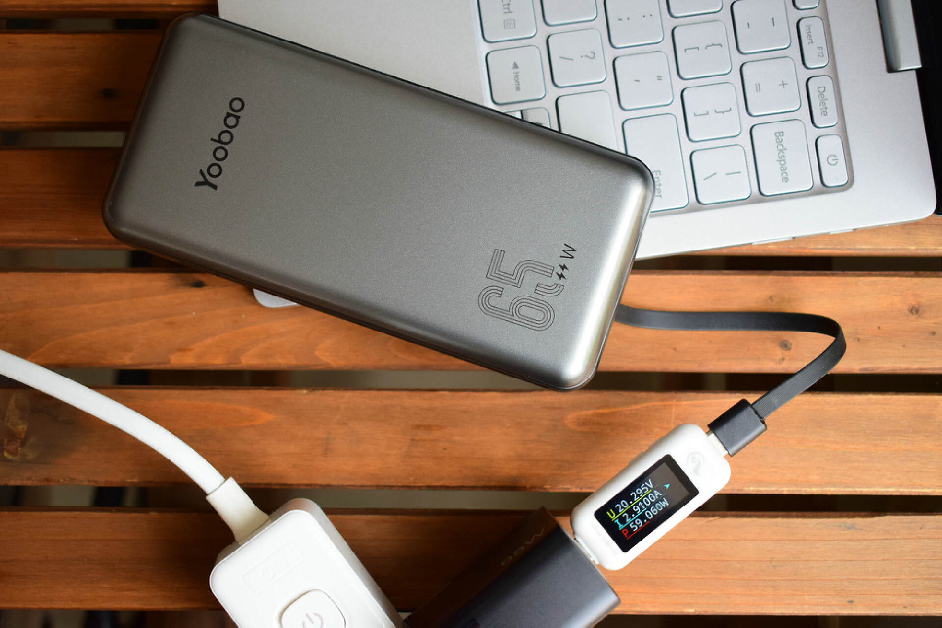 羽博充电宝10000评测,羽博66w快充线评测