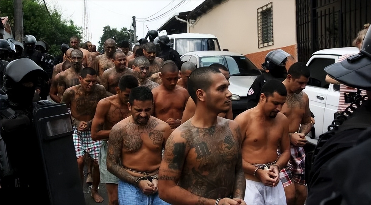 最危险国度萨尔瓦多，世界谋杀之都，*币特比**是法定货币