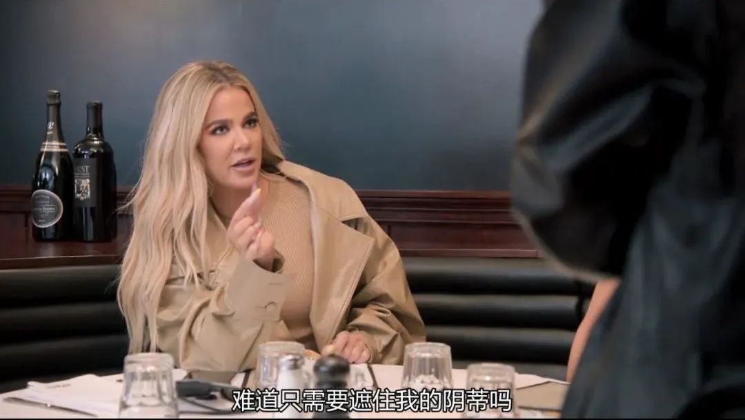 在她面前不值一提,在她面前任何东西都一文不值