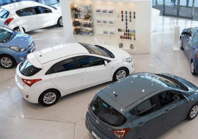 女子4s全款买车且被办理贷款,女子全款买车被8万贷款