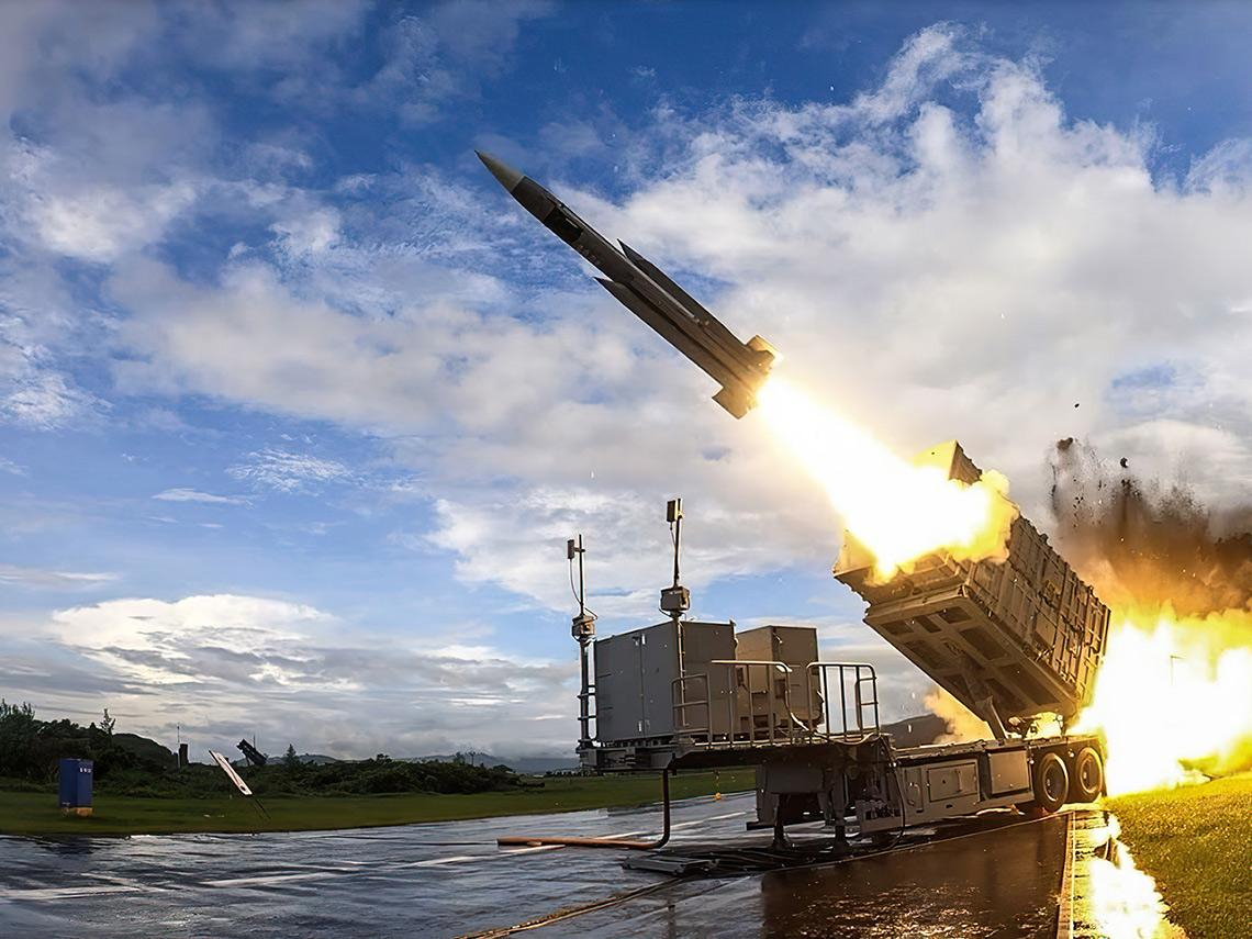 台军装备的飞弹,台军多架战机挂弹升空