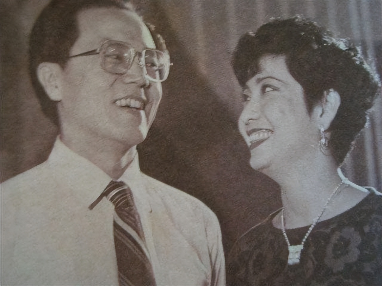 京剧李维康耿其昌二进宫,京剧名家李维康几任丈夫