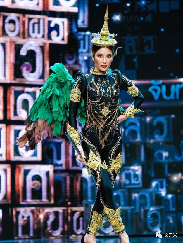 恐怕是地球最抓马的时装秀|MetGala小意思