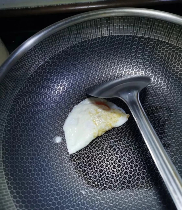 一把炒锅干10年,靠0涂层爆火,康巴赫成功的秘诀是什么呢?