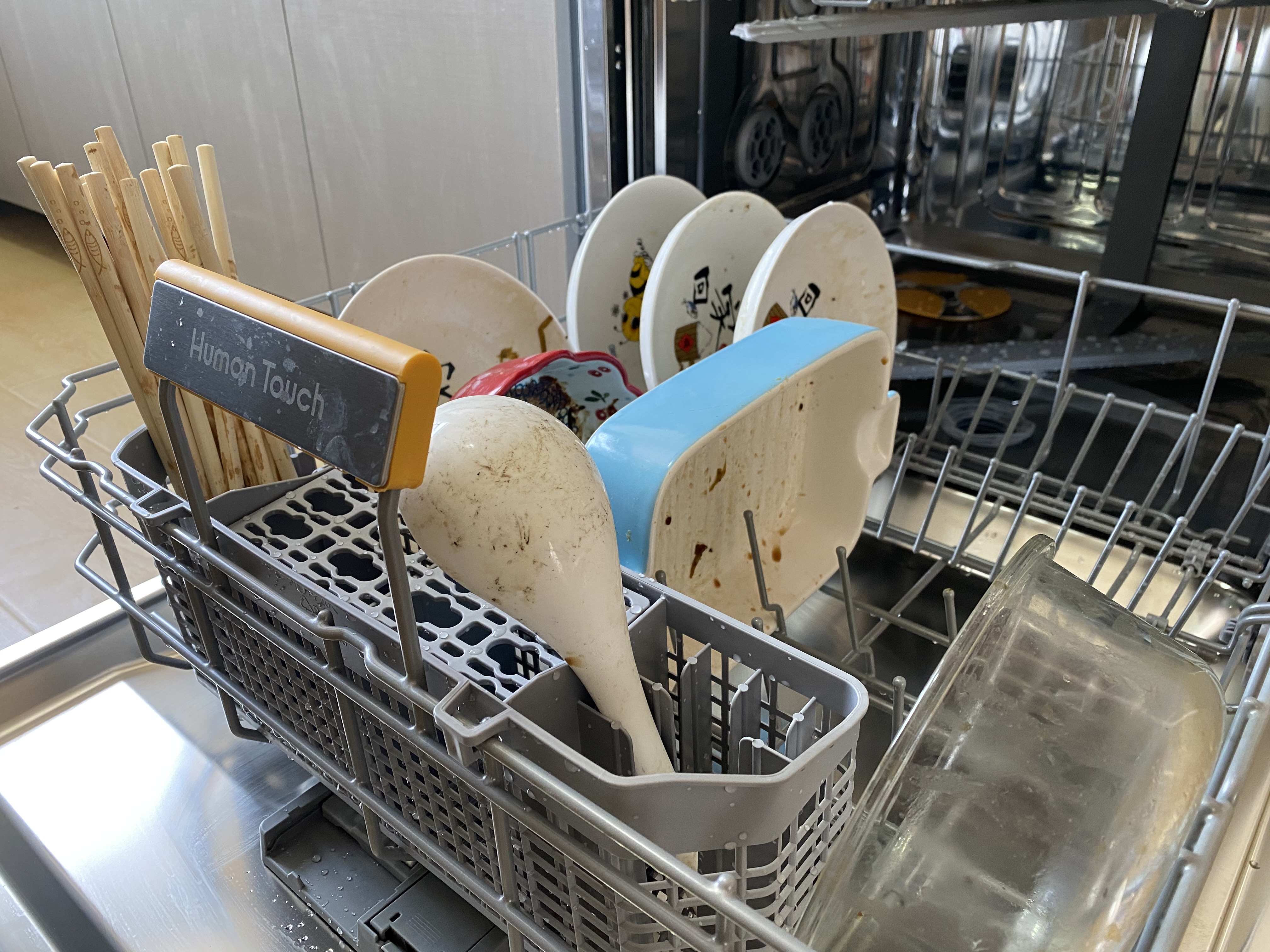 洗碗机有必要交智商税么,洗碗机怎么选才能不踩坑7大攻略