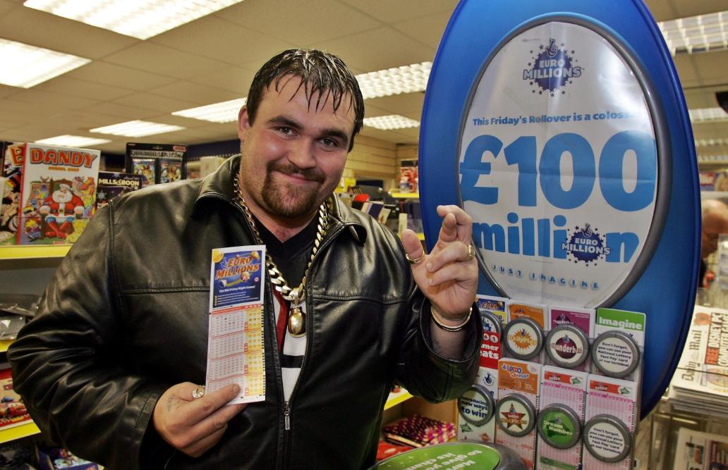 美国人安德鲁：2美元中3.14亿，晚年却说：当初撕掉彩票就好了