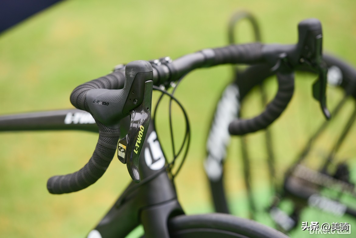 碳纤维公路车油压碟刹,公路碟刹碳纤维轮组推荐