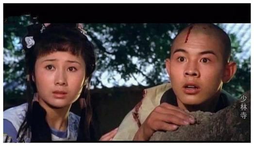 黄秋燕李连杰身价,李连杰抛弃黄秋燕遗憾过没有