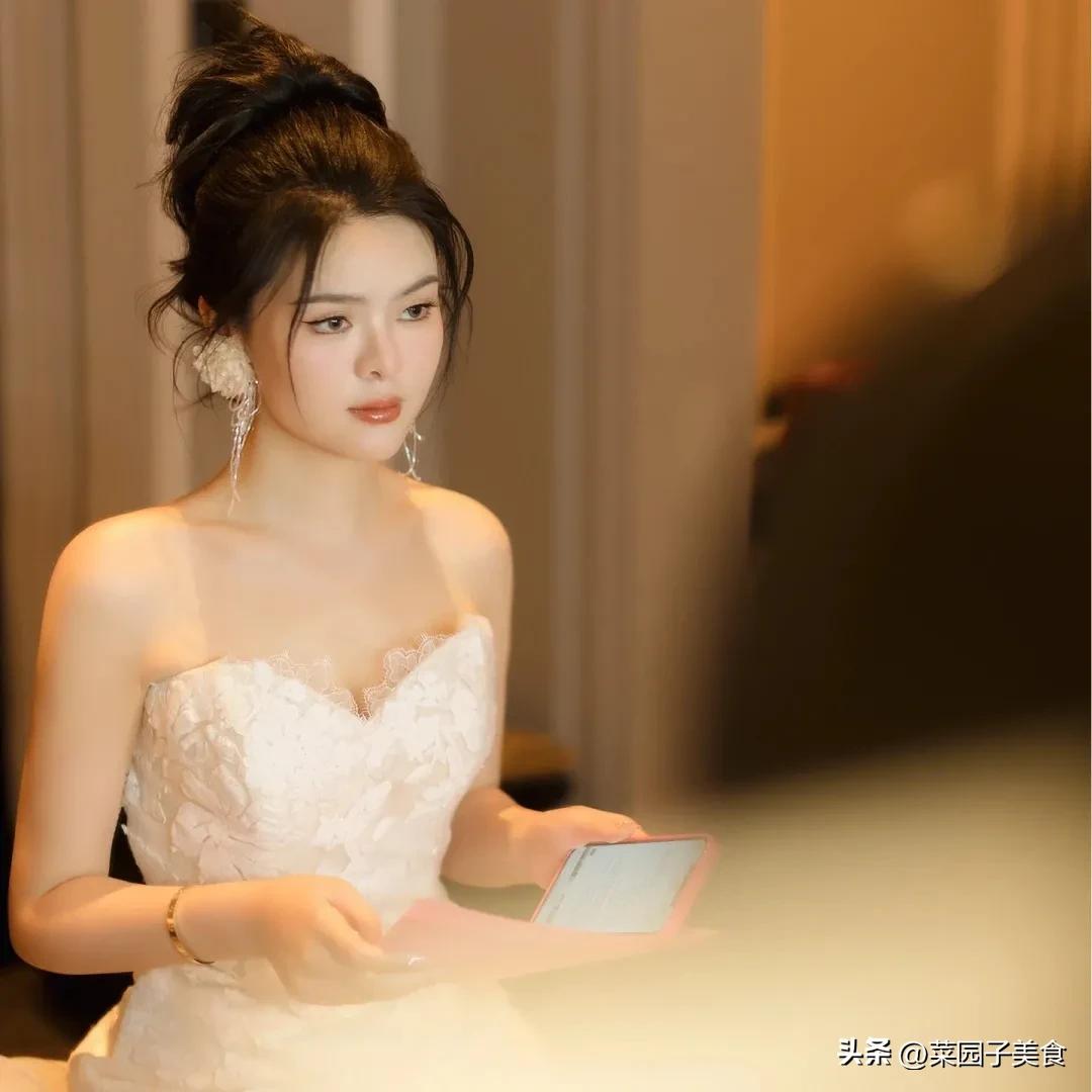 儿子办结婚证父母要送什么,子女的婚礼父母准备什么