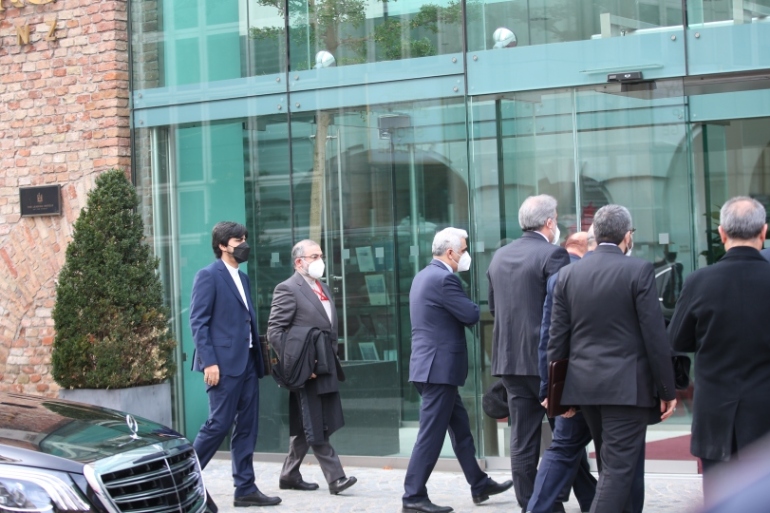 俄罗斯会帮助伊朗对抗美国？伊朗拥有的俄制*器武**，都是拿美元买的