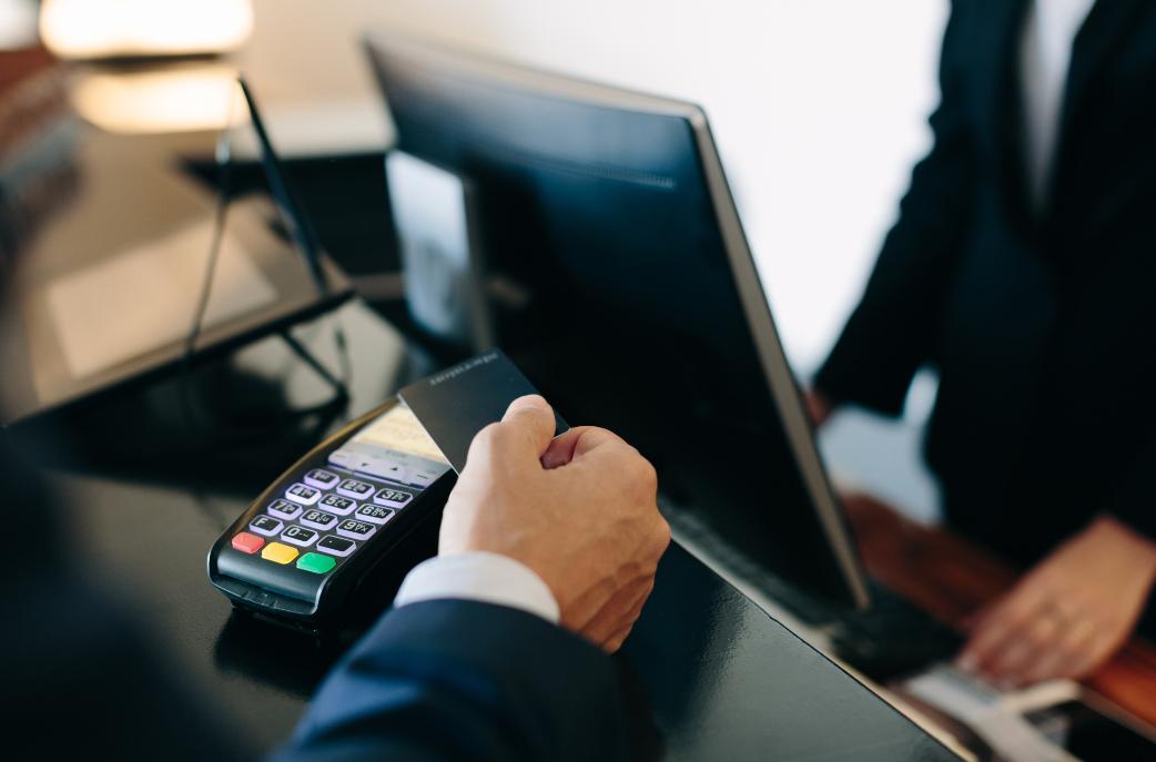 比较京东苏宁盈利模式 (京东跟苏宁运营模式原理)