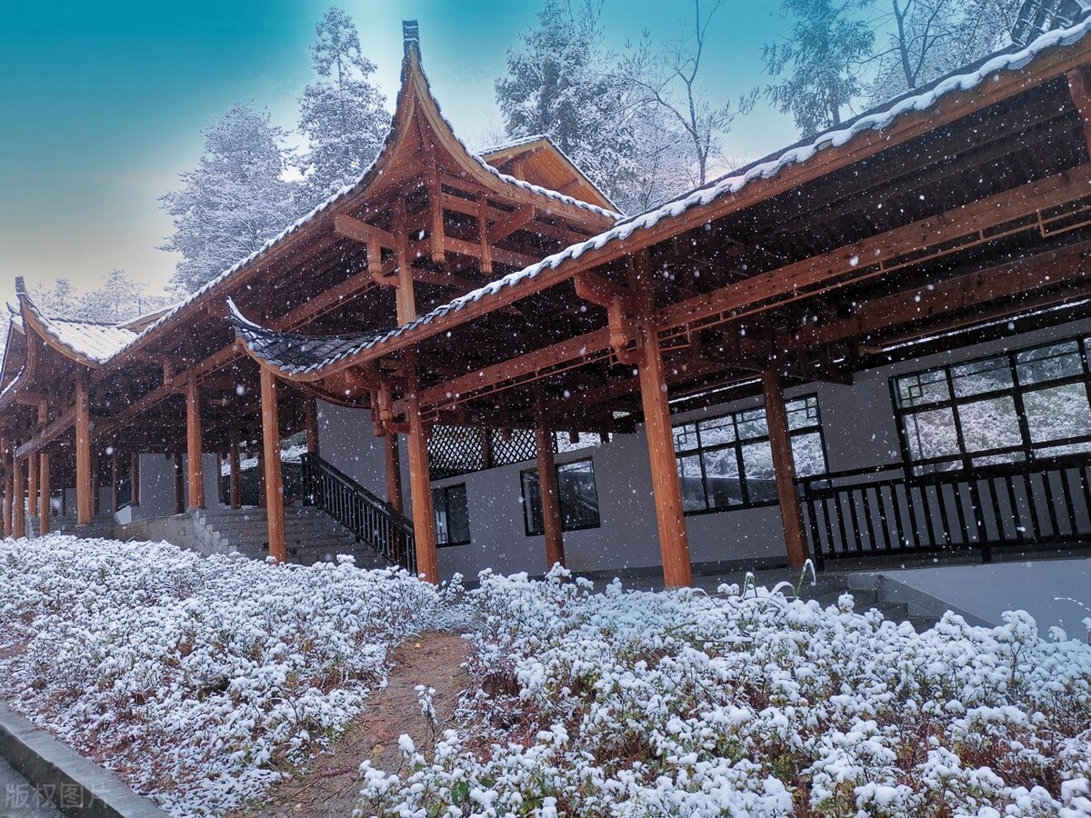 张家界冬天去合适吗？有雪吗？12月份去张家界冷不冷？景色怎么样