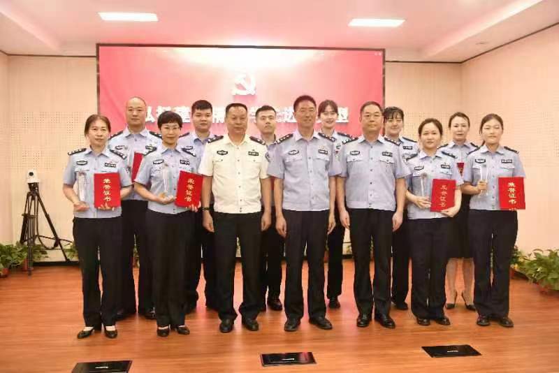 郑州市公安局金水分局：弘扬建*党**精神学先进树典型