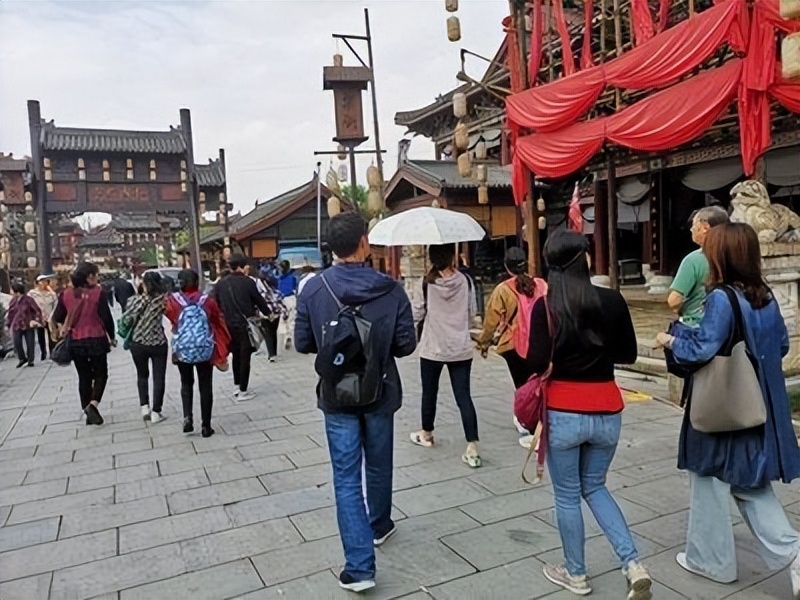 跟团游被导游强制消费怎么办,跟团旅游导游强迫消费