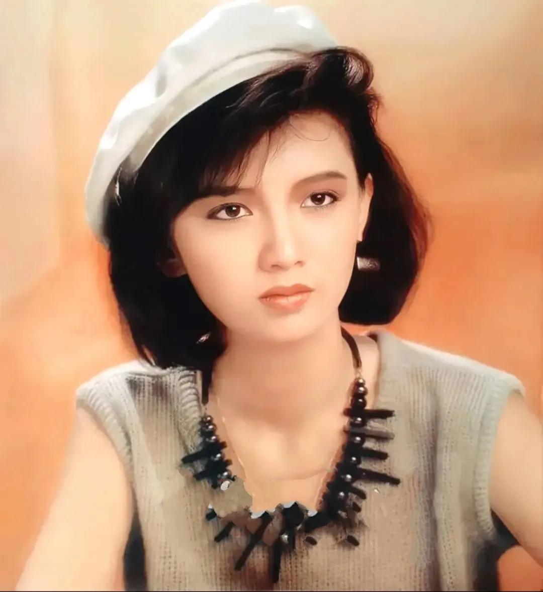 梁朝伟曾华倩靓仔,曾华倩梁朝伟年轻图片