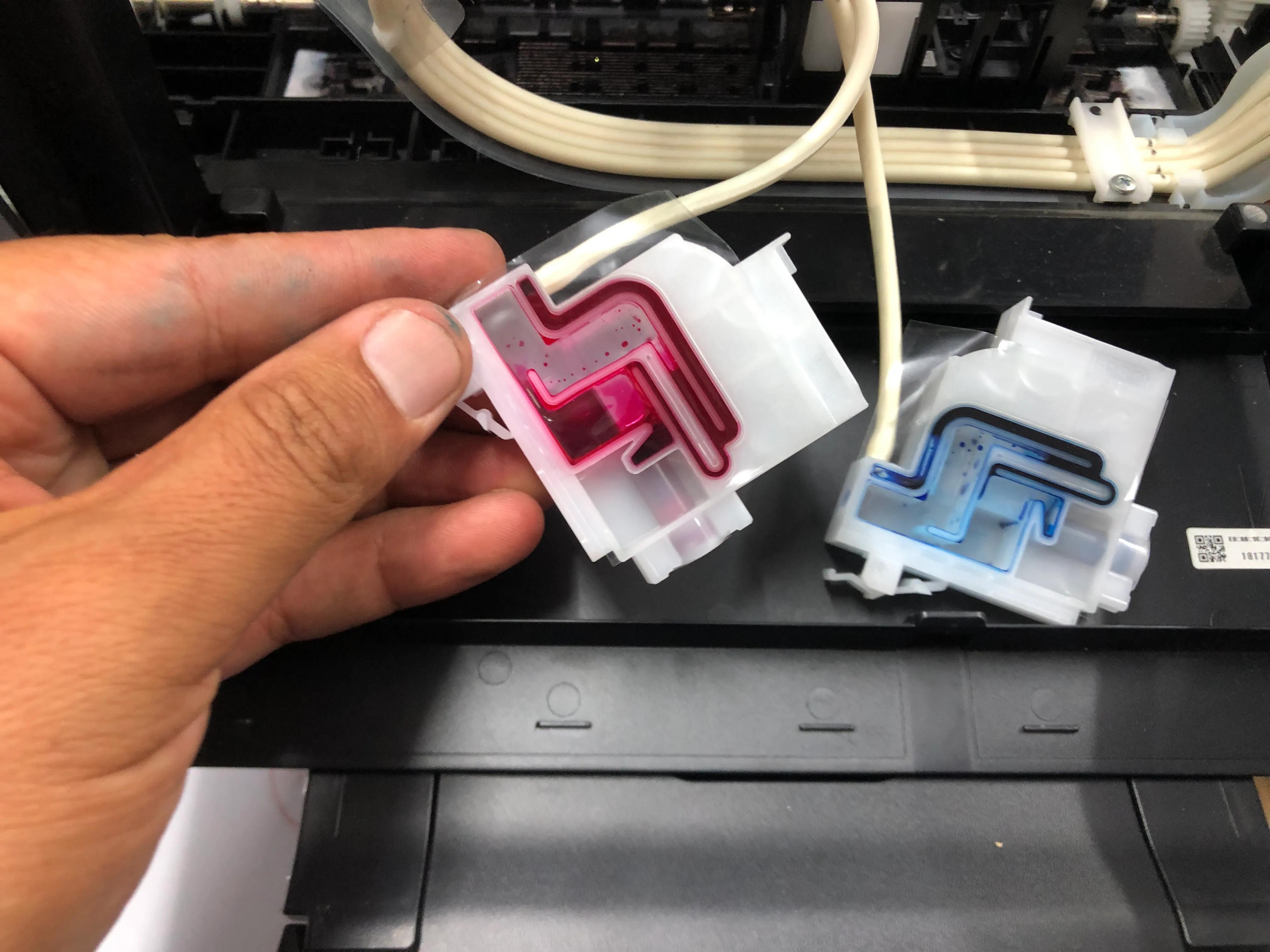 爱普生l3153墨水缺纸张灯闪烁,爱普生l3158打印不了彩色什么原因