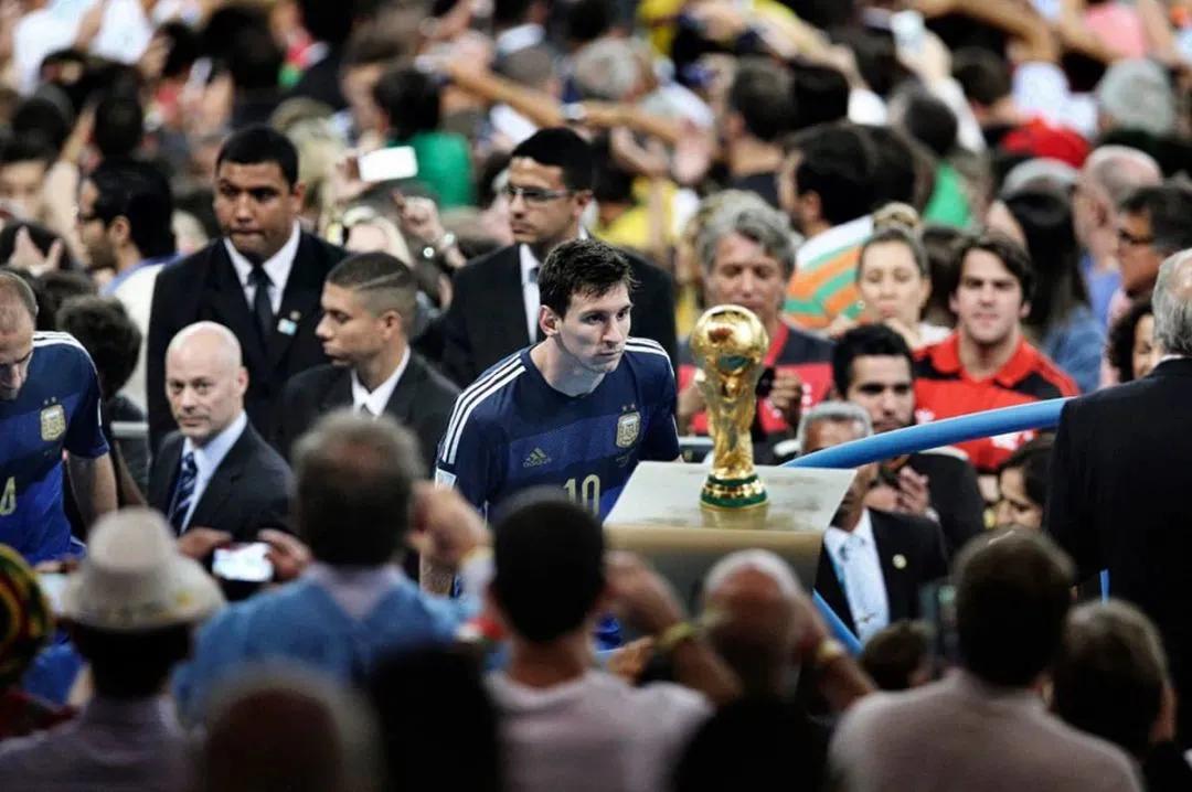 梅西世界杯夺冠多不容易,梅西世界杯夺冠能超过c罗吗