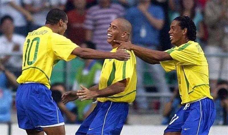 巴西五星荣耀,回顾巴西足球的这十年