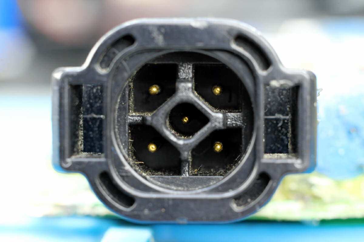 昱能光伏逆变器,昱能逆变器拆解