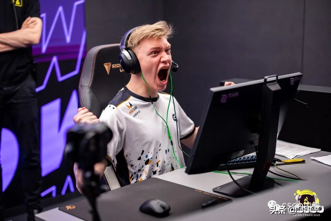 vitality巴黎夺冠球星卡,阿杜major五冠