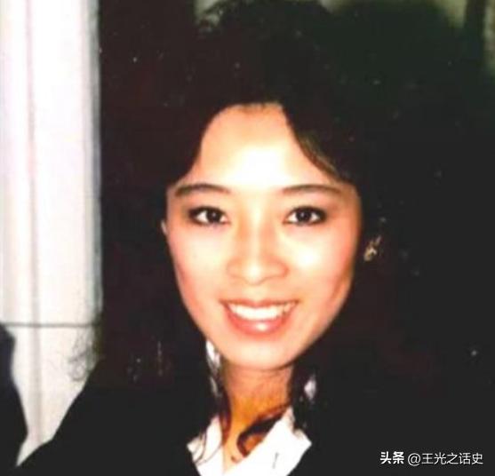 我不为911哭泣，因为我不是美国人；我也不会嘲笑911，因为我是人