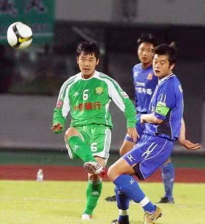 军营里走出的中场指挥官，健力宝球员系列四小天鹅之大将隋东亮