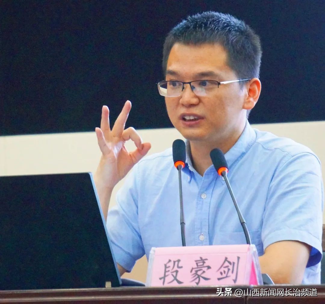 长治五中被北京科技大学授予“优质生源基地”