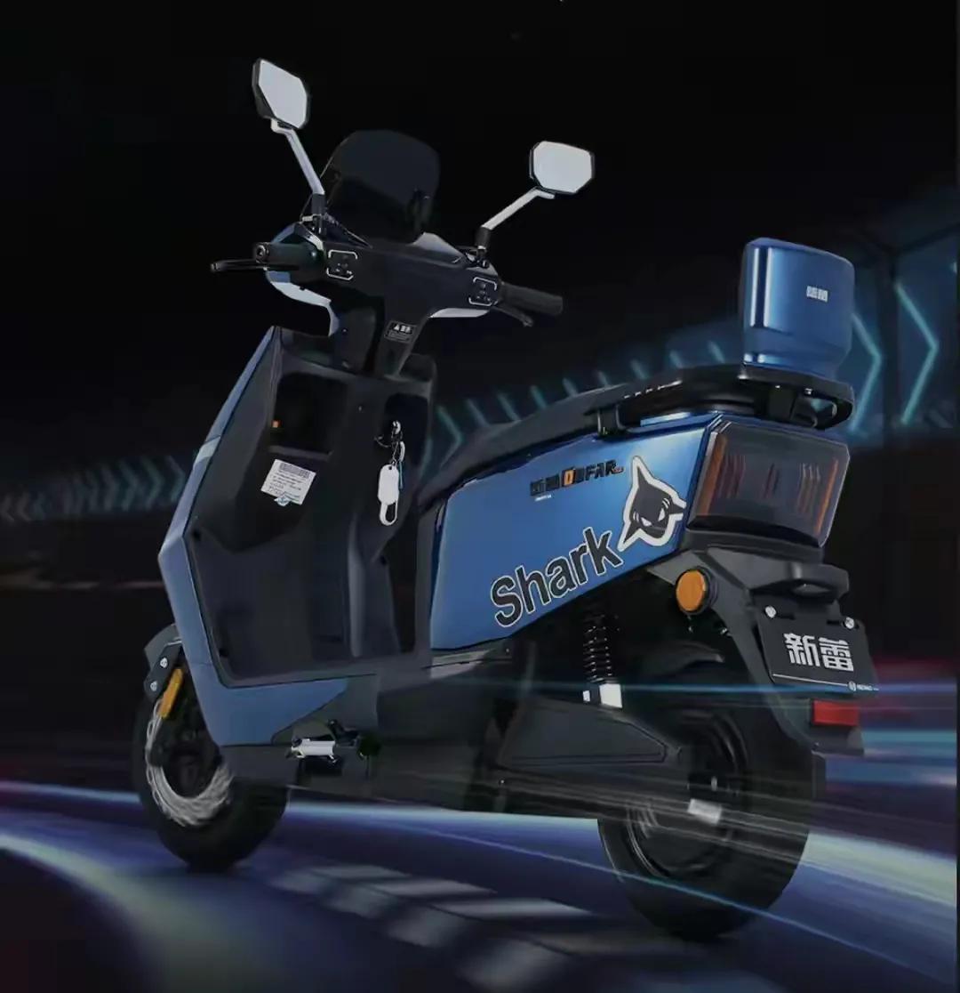 新蕾黑鲨n90电动车多少钱一台,新蕾电动车续航70公里