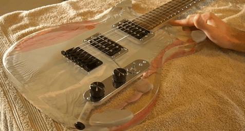 有多少老外买铁锹回家是为了当吉他弹？