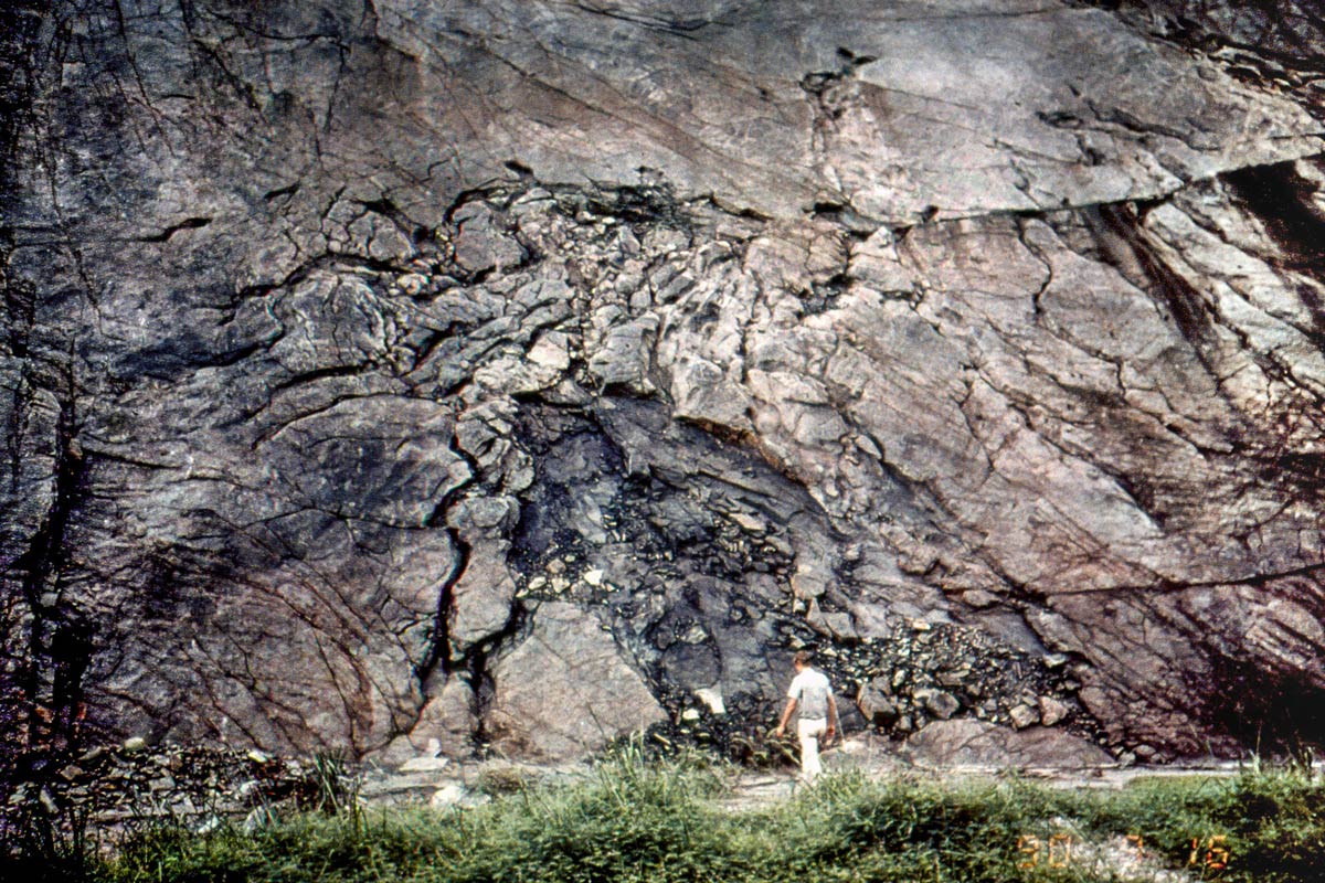 奥克洛天然核反应堆是什么,奥克洛核反应堆是天然的吗