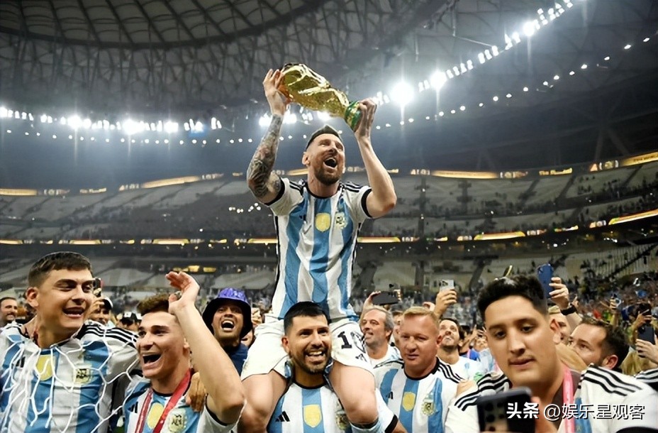 足球回忆录贺炜,足球诗人贺炜励志视频