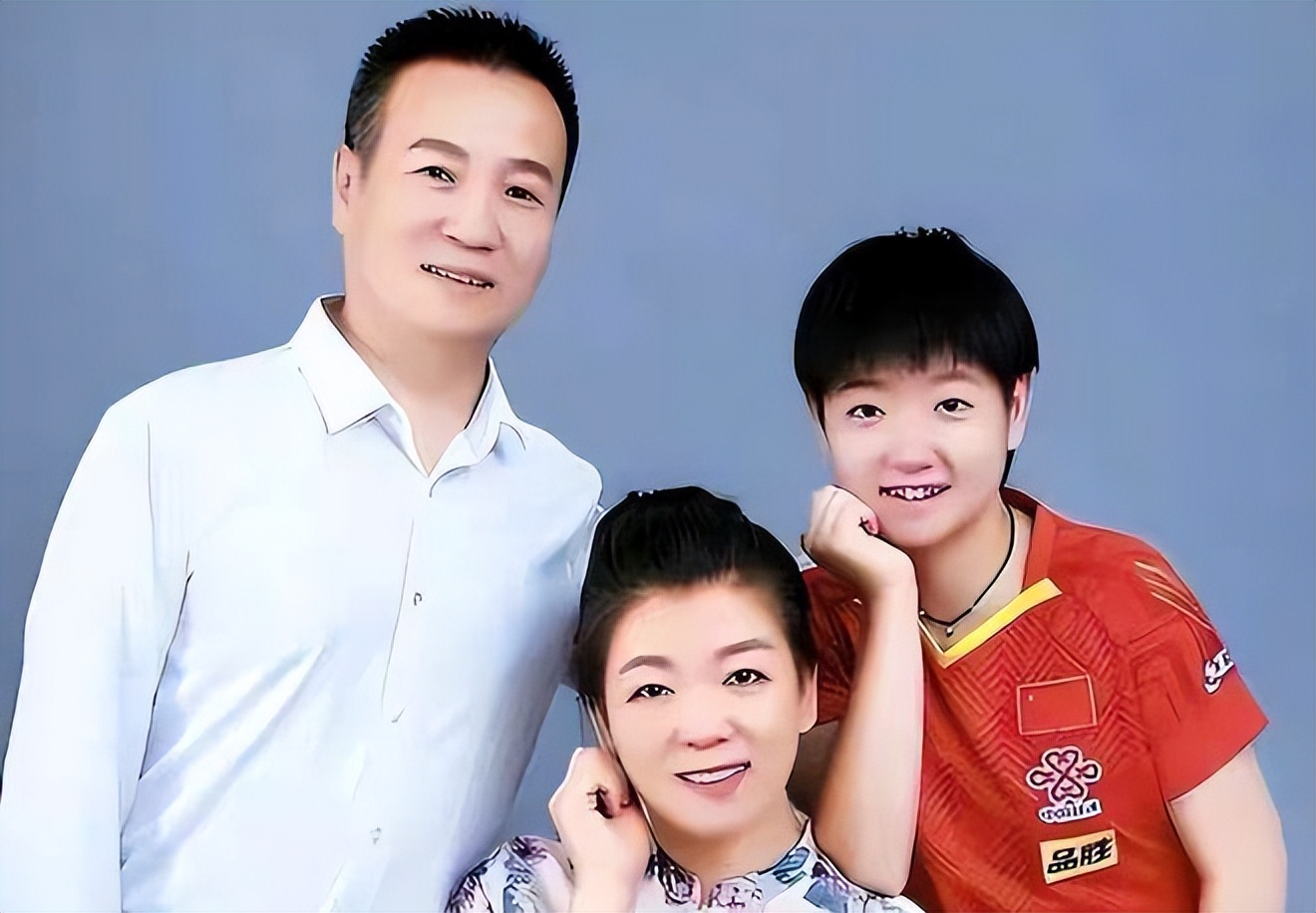 孙颖莎教练邱贻可评价孙颖莎,邱贻可孙颖莎初次见面