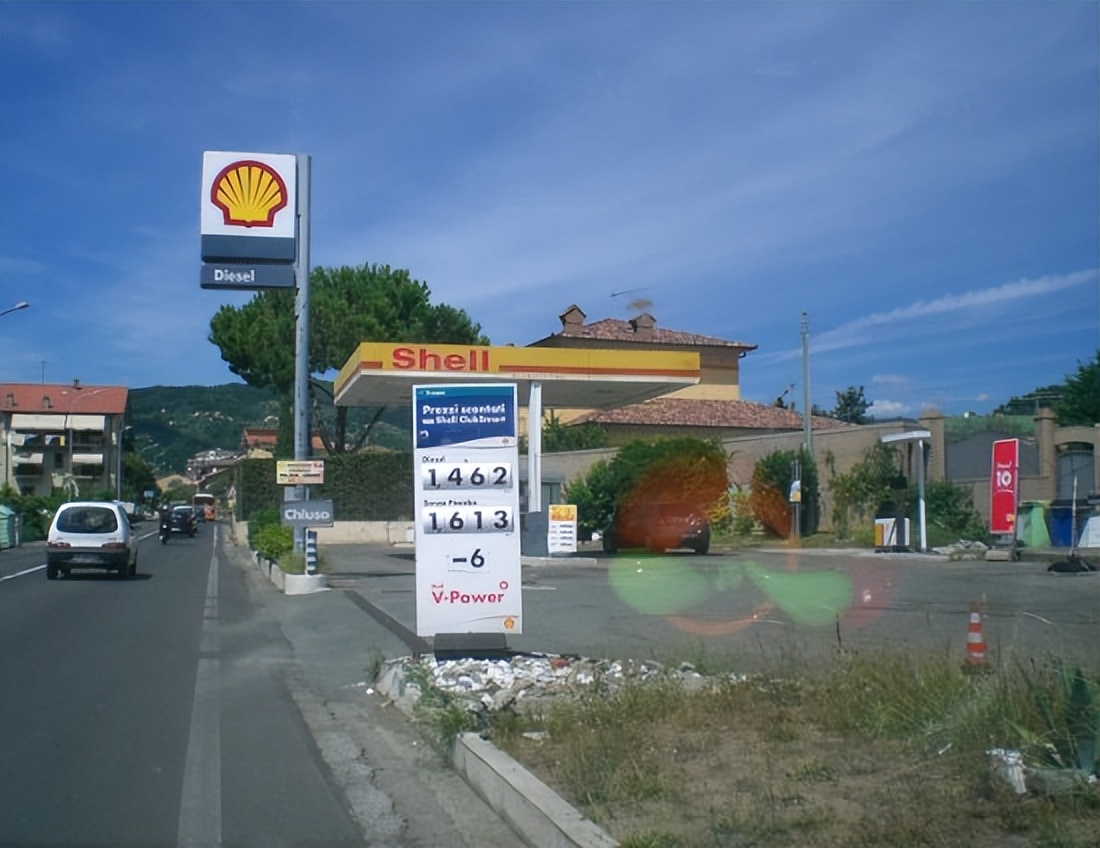 一欧元在荷兰买什么,意大利欧元现在多少钱