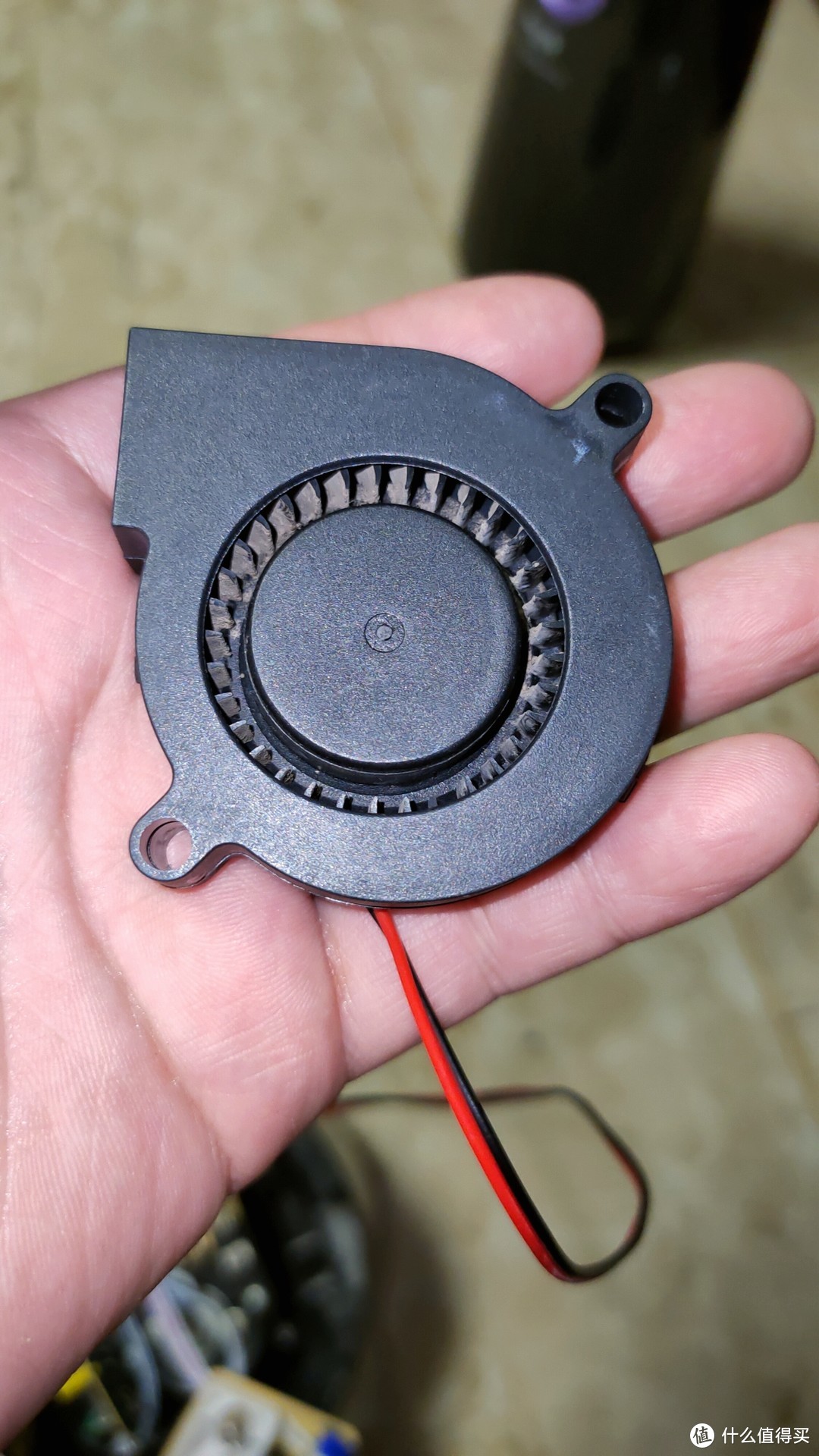 加湿器坏了风扇和震动器不动了,自己动手维修加湿器