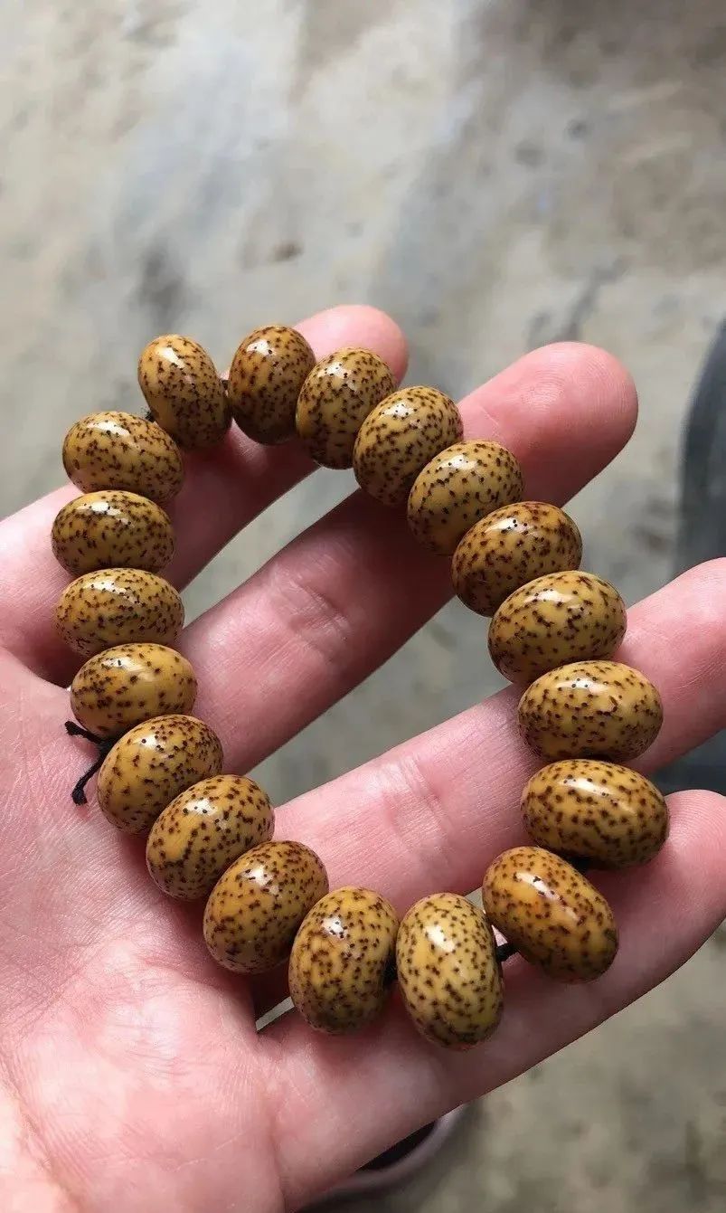 石玉料星月菩提玩出色差怎么办,星月菩提补的珠子有色差怎么办