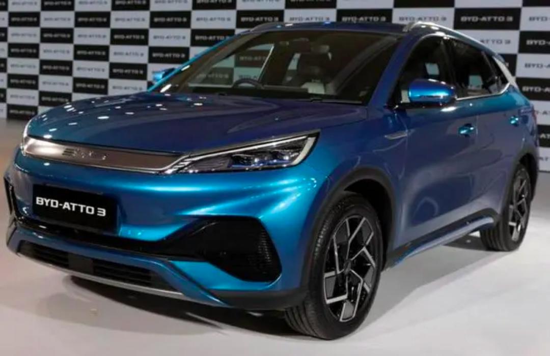 最强补贴来袭，4s店被挤爆！大佬王兴出手，力挺好兄弟……