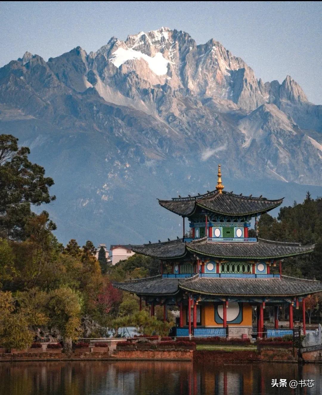 丽江古城的四方街在什么地方,丽江古城四方街