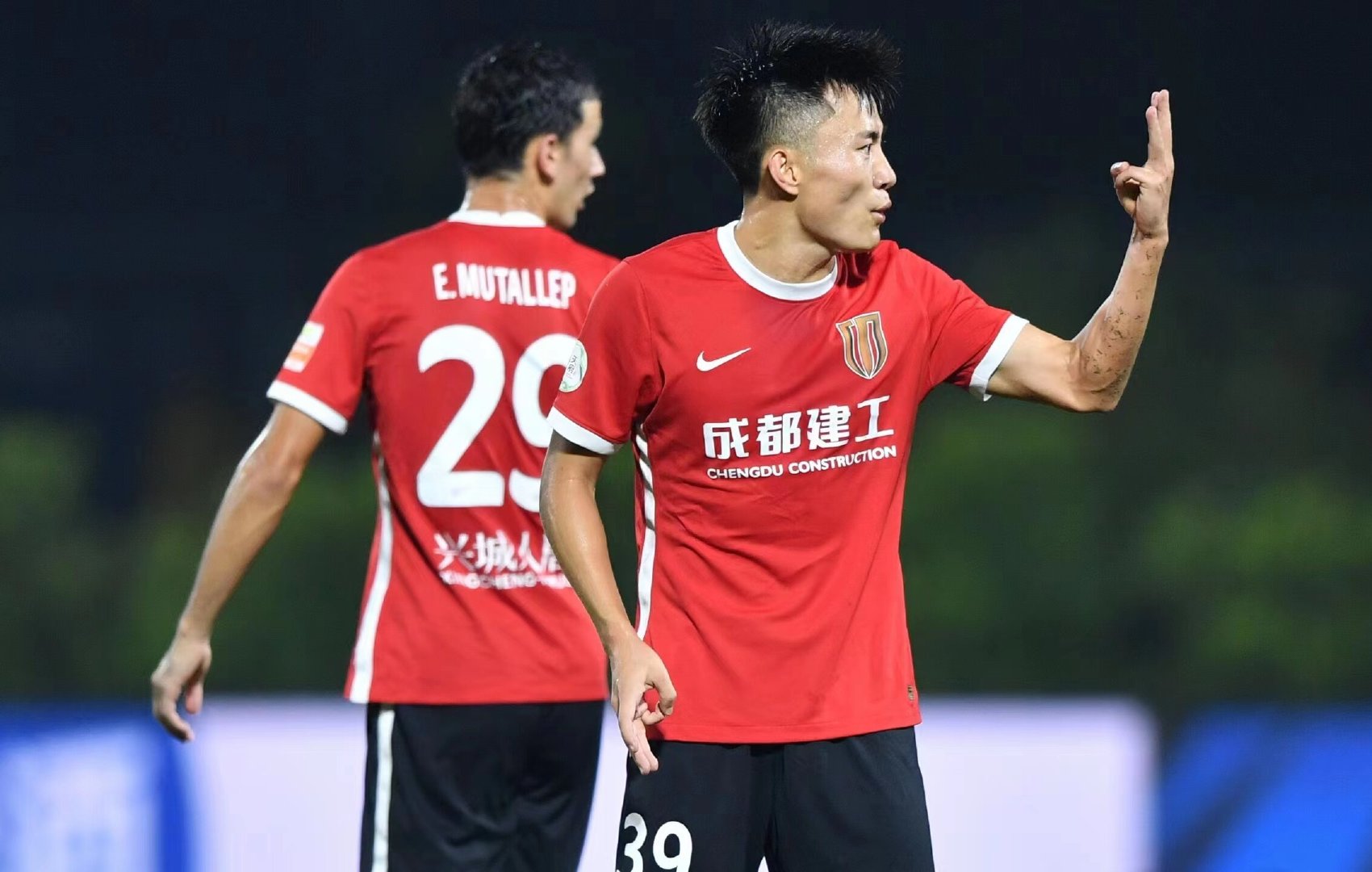 甘超玩得较好的球员,甘超采访