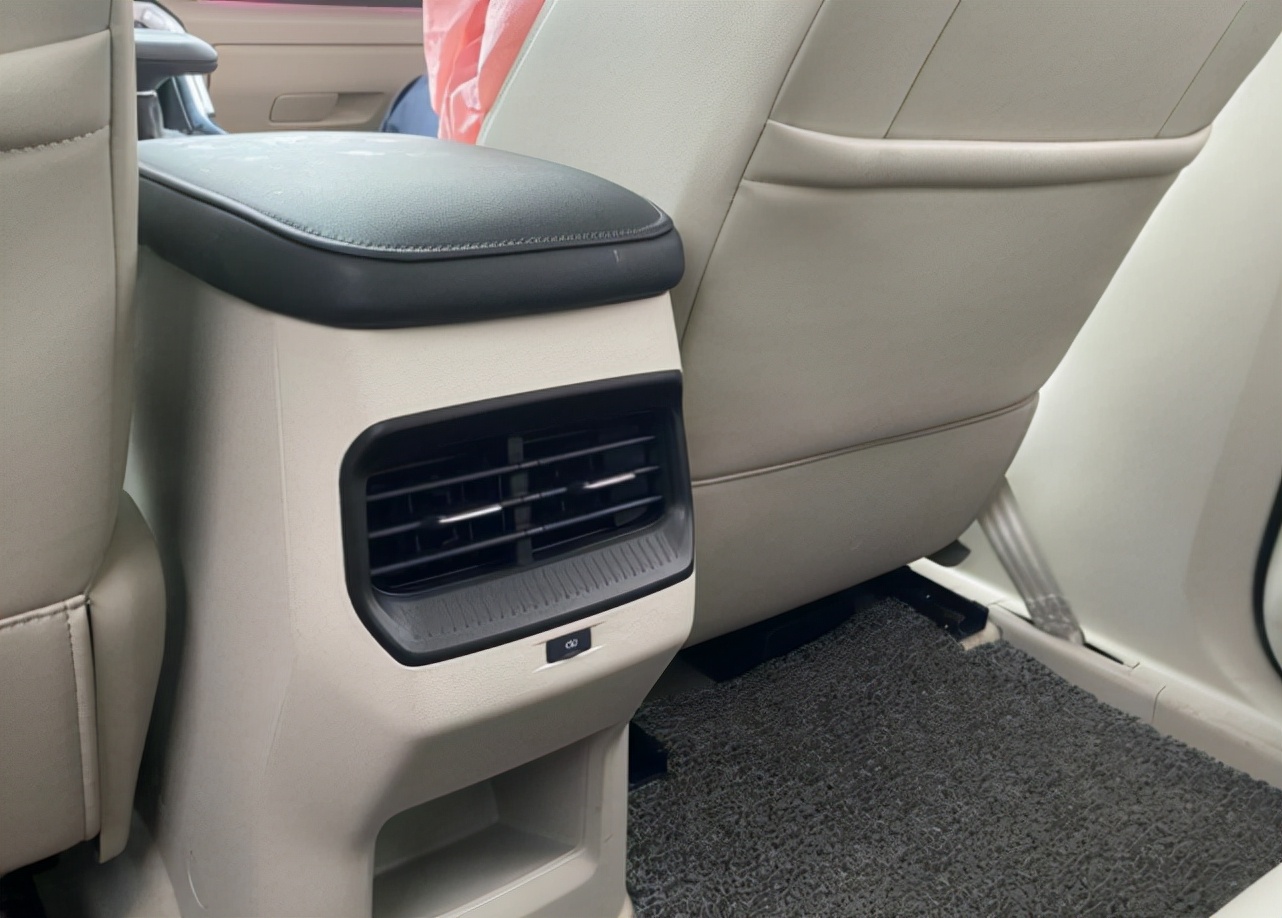 五菱星辰车主,五菱星辰车主开二三年后真实感受