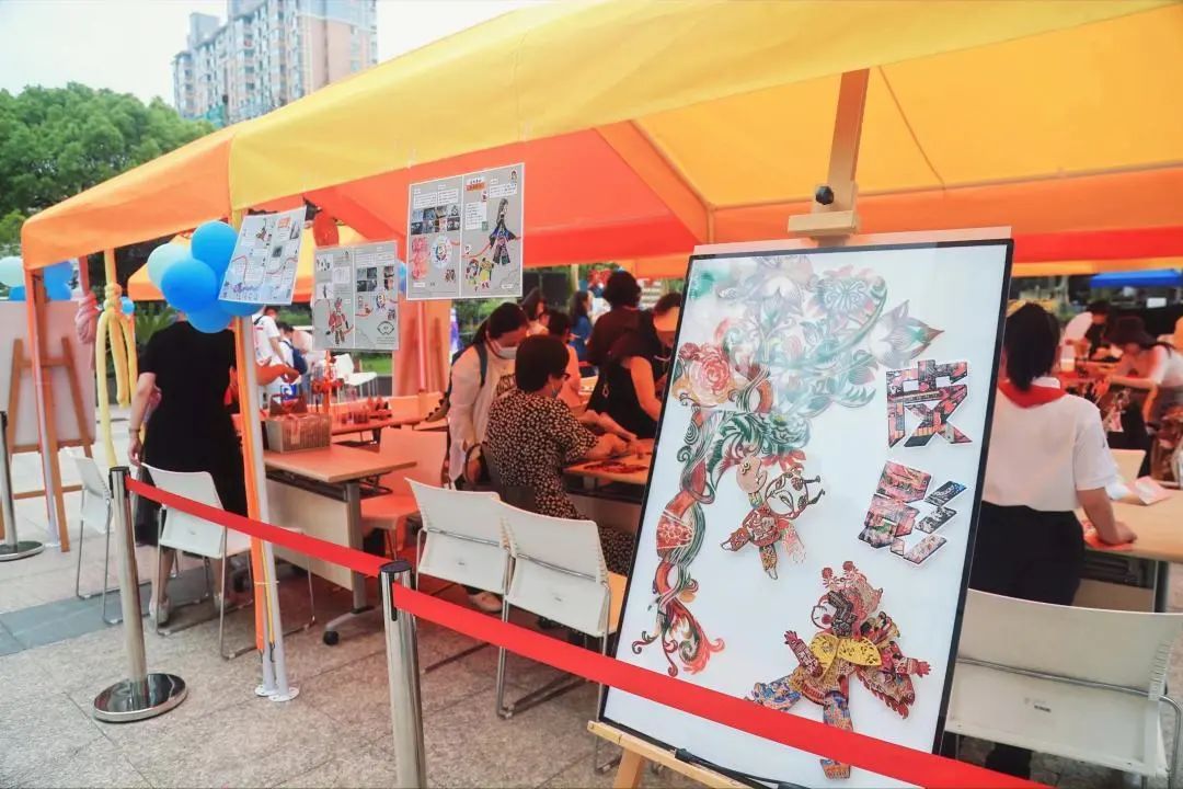 徐汇的这个嘉年华非常high！4000人涌向这片欢乐海洋！