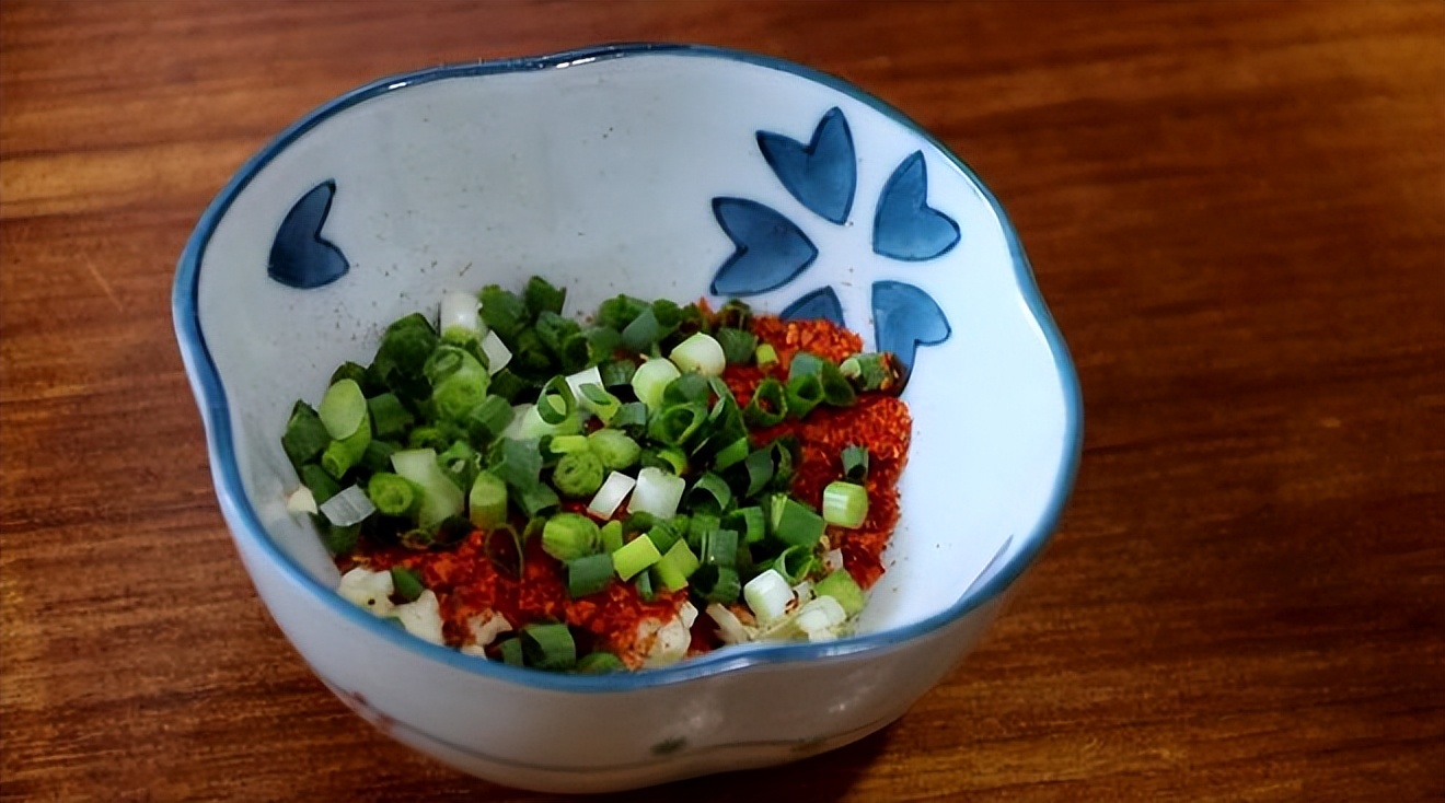 早餐就馋这碗面酸爽开胃又营养,天热没胃口吃两口就饱了