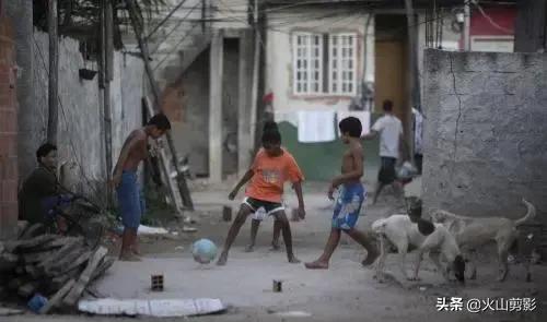 中国足球注册人数8000还是10万,中国足协注册球员数量