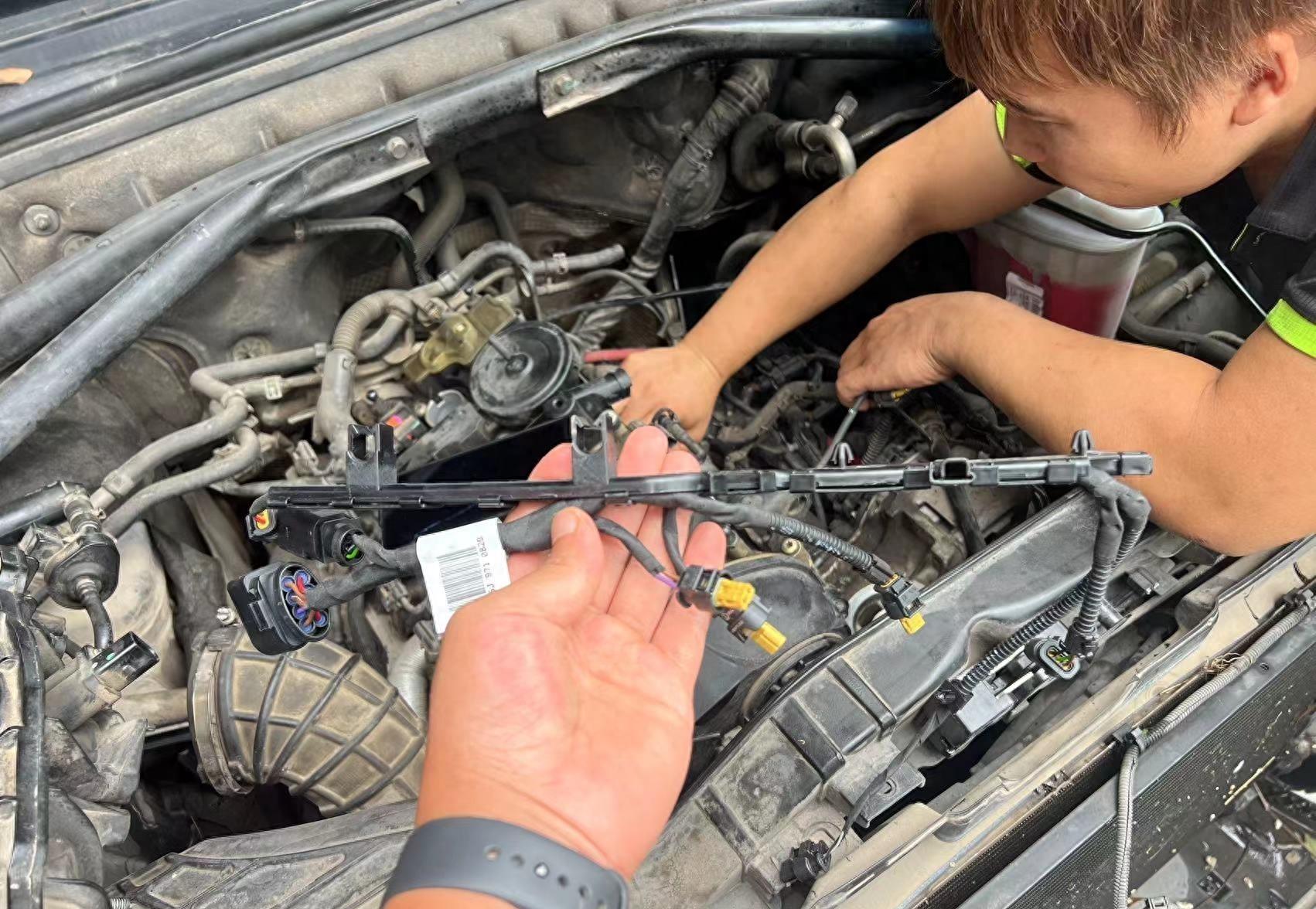 奥迪q5爆水管原因,奥迪q5落水