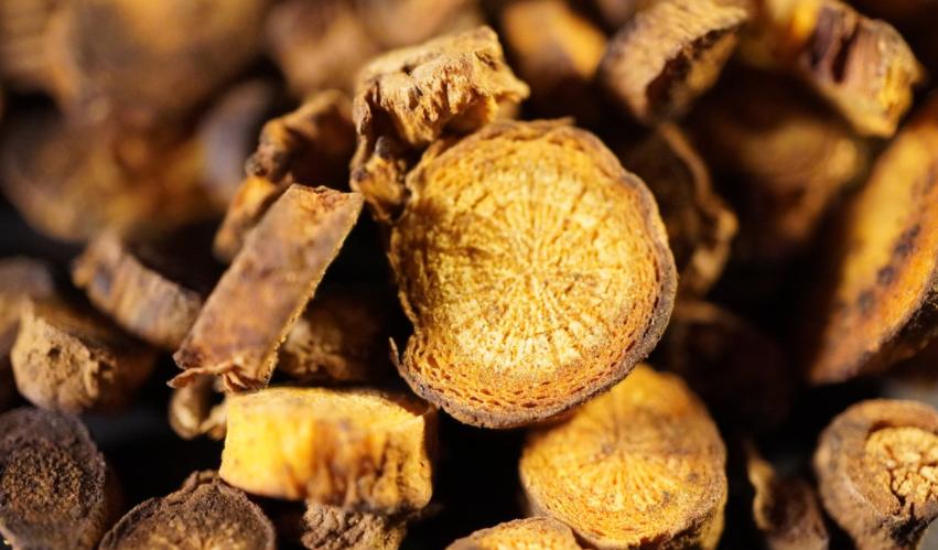 脾胃虚寒经常拉肚子吃什么中药好,脾虚经常拉肚子怎么办吃什么中药