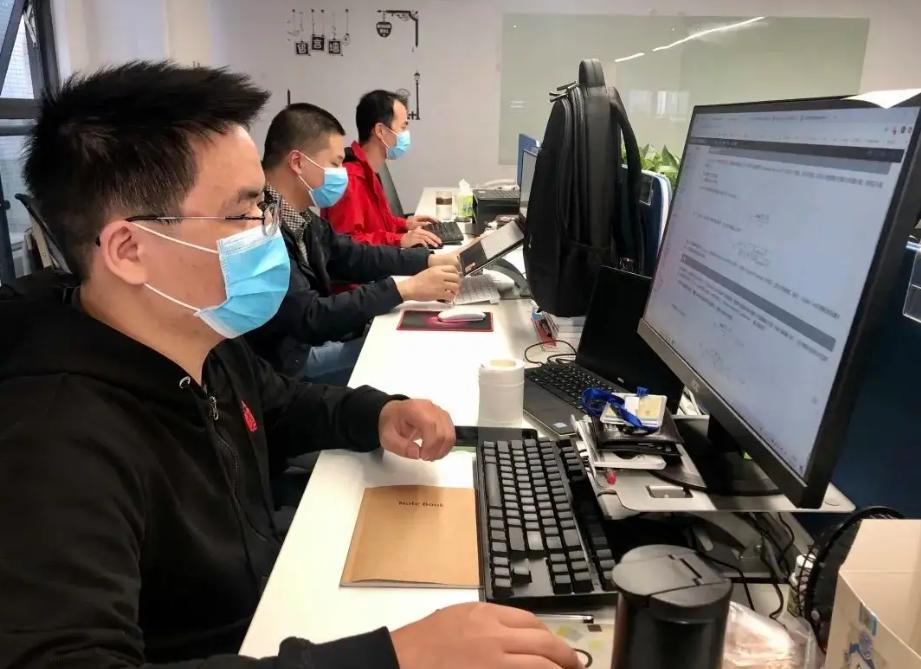 性格内向的人注定适应不了职场,性格内向的人怎么混职场