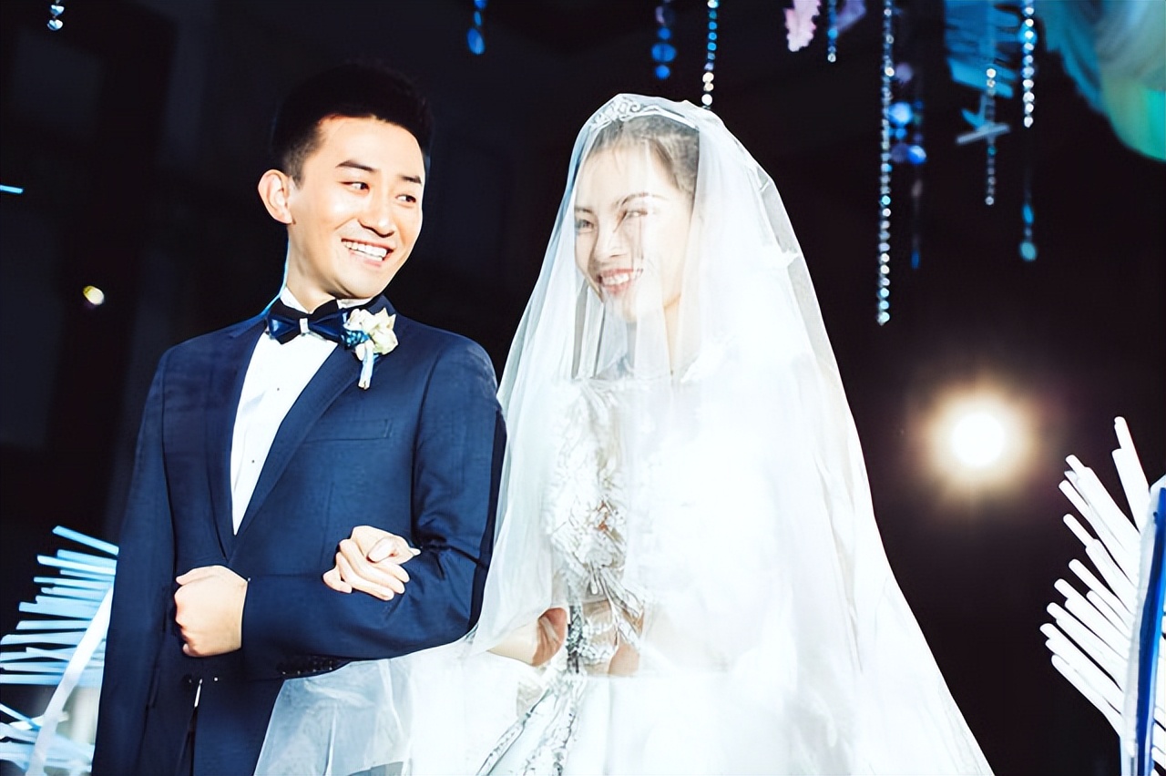 吴敏霞退役后的幸福生活揭秘,吴敏霞经历了什么